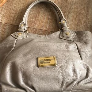 Marc Jacobs Greige Bag!